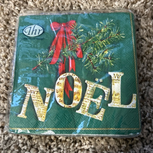 Noel Holiday Napkins - Red and Green - Picture 5 of 5